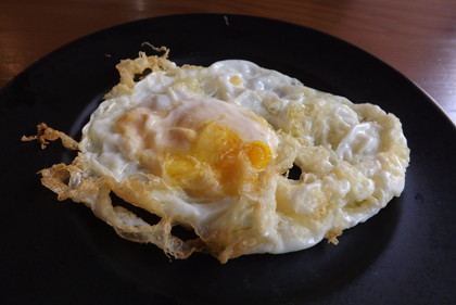 トッピングの目玉焼き